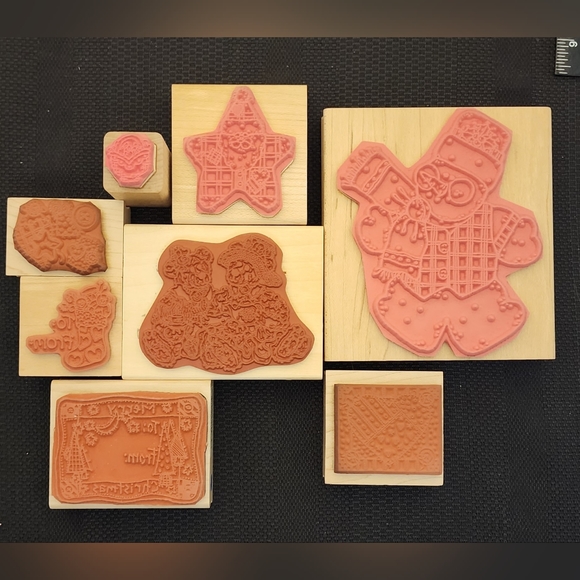 Stitched bears, snowmen, and hearts are made by rubber stamps. - Picture 3 of 6